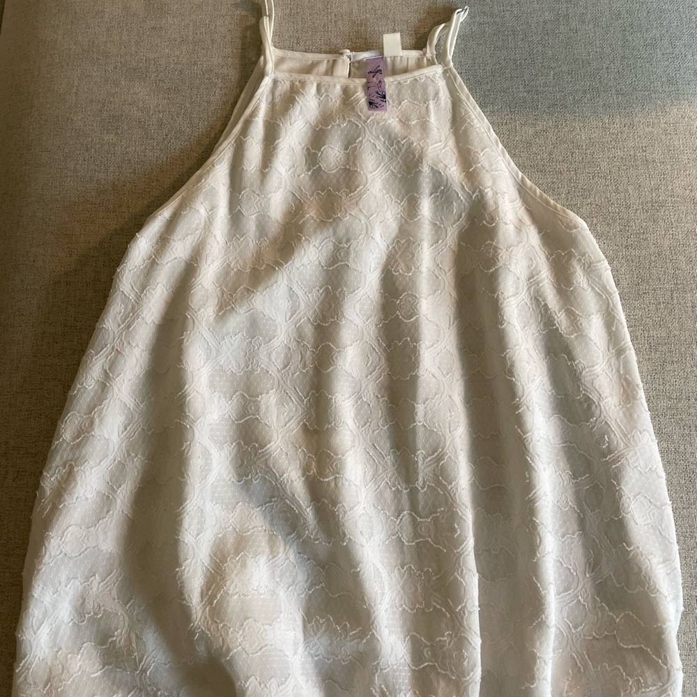 White lace tank. Francesca’s boutique. Size L. Gently used, in great condition
